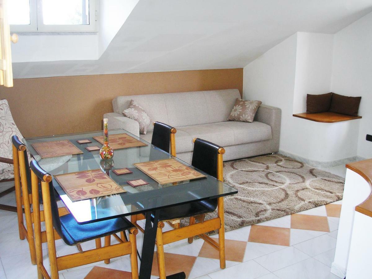 Appartamento Per 4 Persone Acerra エクステリア 写真